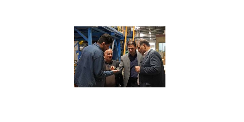 بازدید سرپرست شرکت شهرک های صنعتی از کارخانه ساینا دلیجان